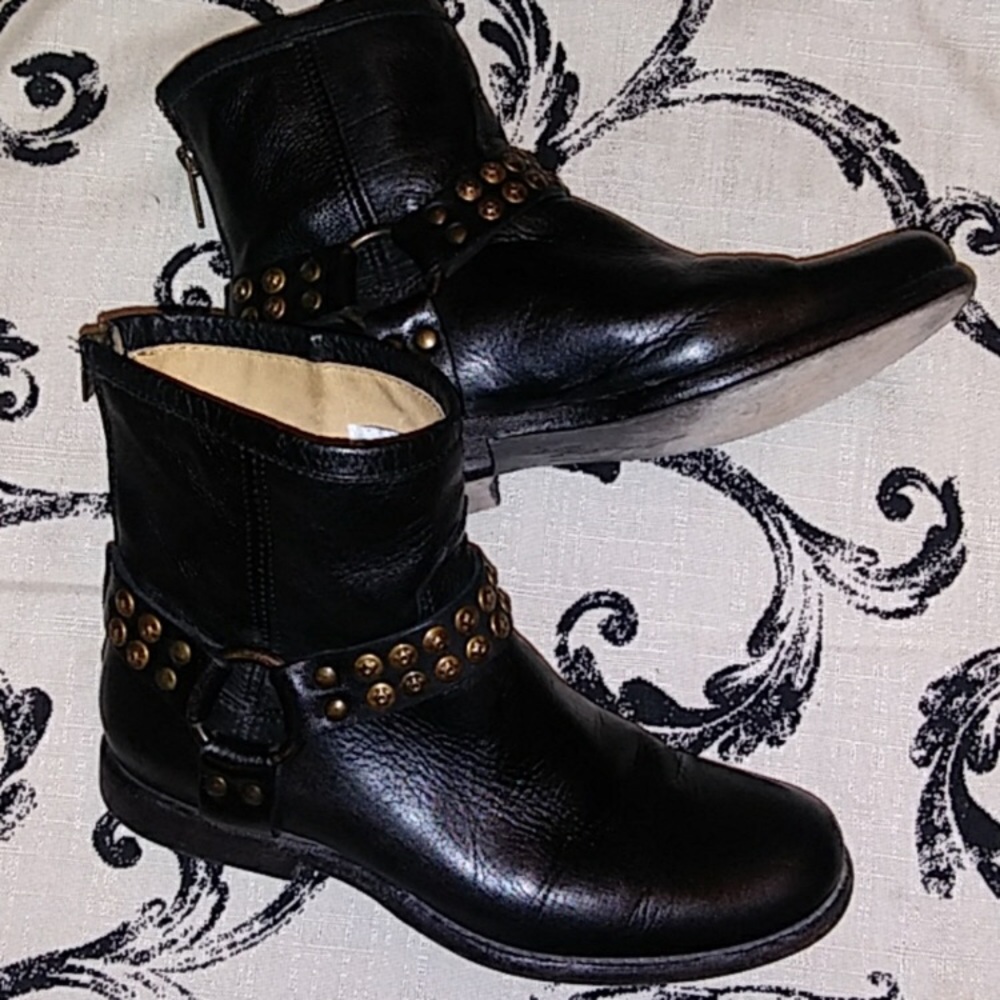 FRYE "Phillip" Studded Harness Boots - size 7B - Picture 3 of 8